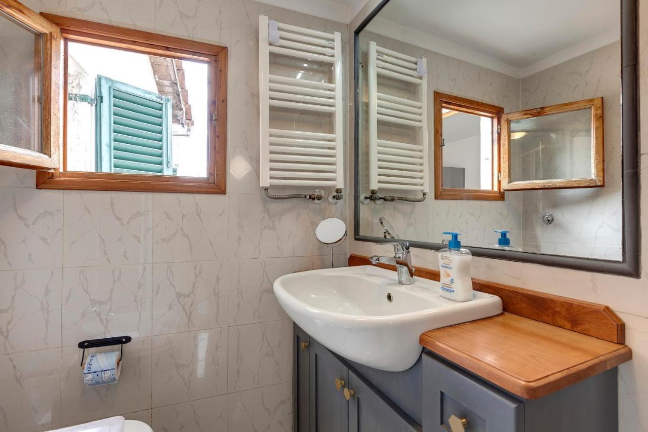 Lezioso, Apartments In Флоренция Экстерьер фото